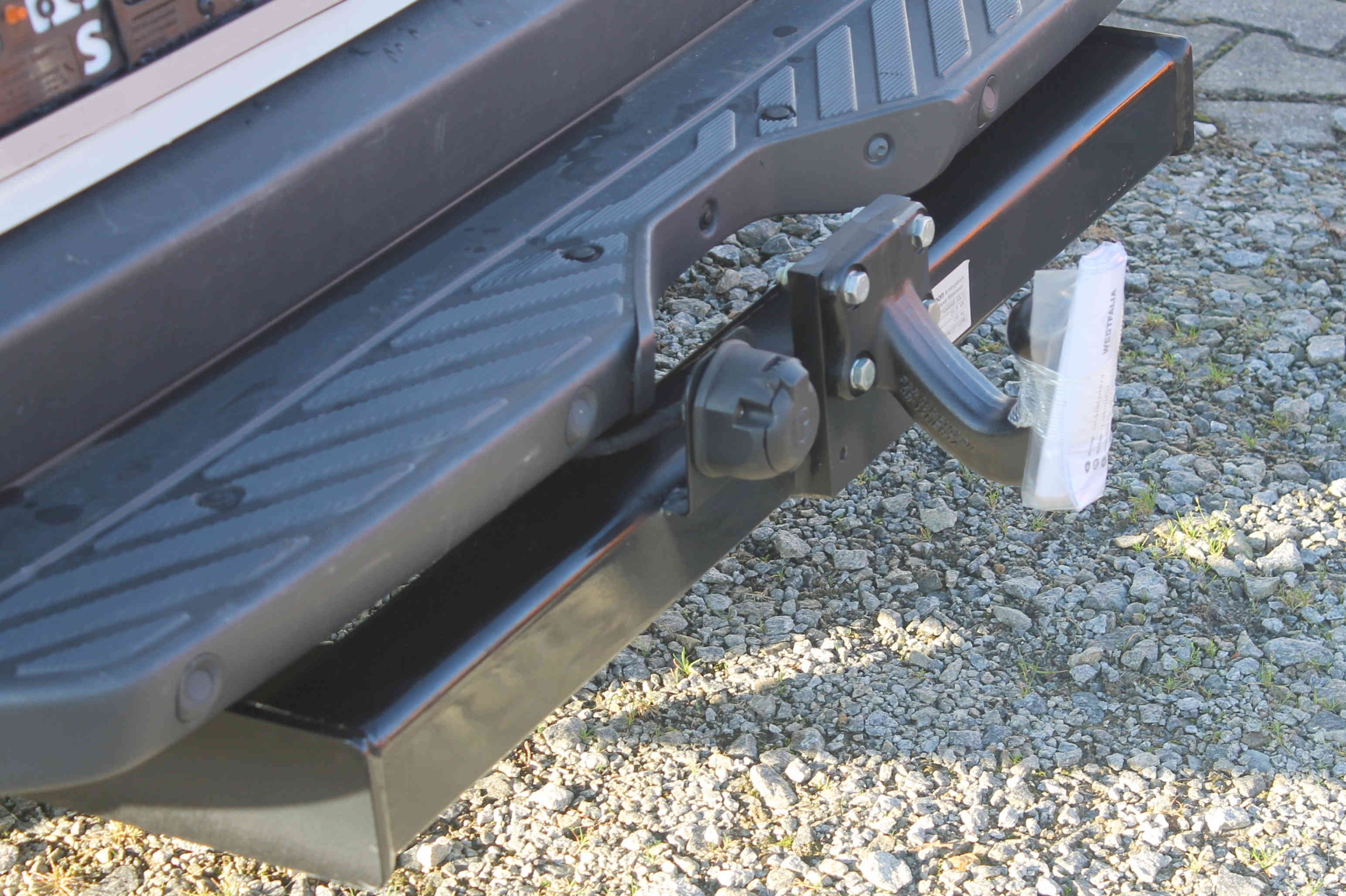 Rammschutz-Trittstufe aus Stahl  Schoon Fahrzeugsysteme Onlineshop